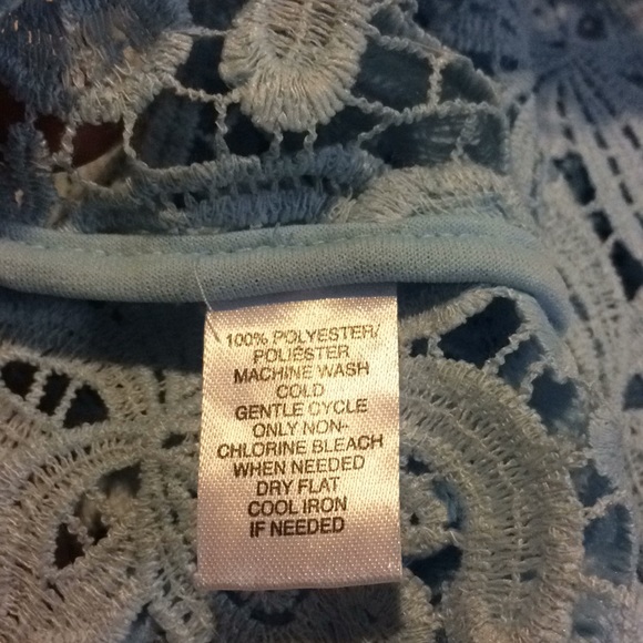 Ann Taylor Loft blue crochet & mesh top NWT - Picture 11 of 12